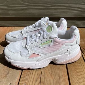 ADIDAS WOMEN’S FALCON SNEAKERS. WHITE/LIGHT PINK